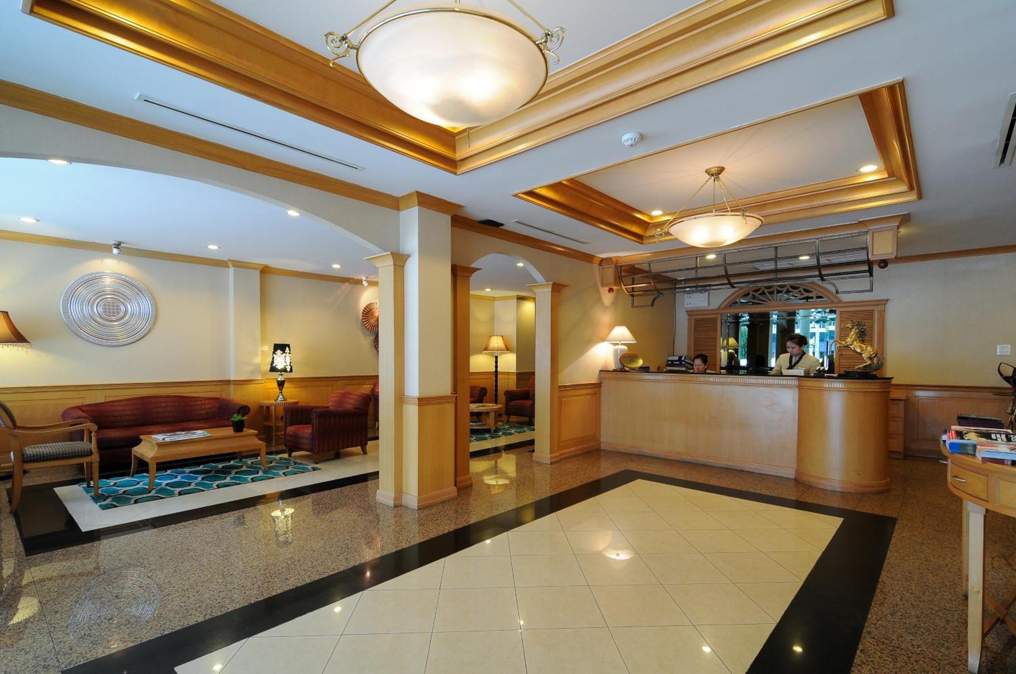 Admiral Suites Bangkok Beltér fotó