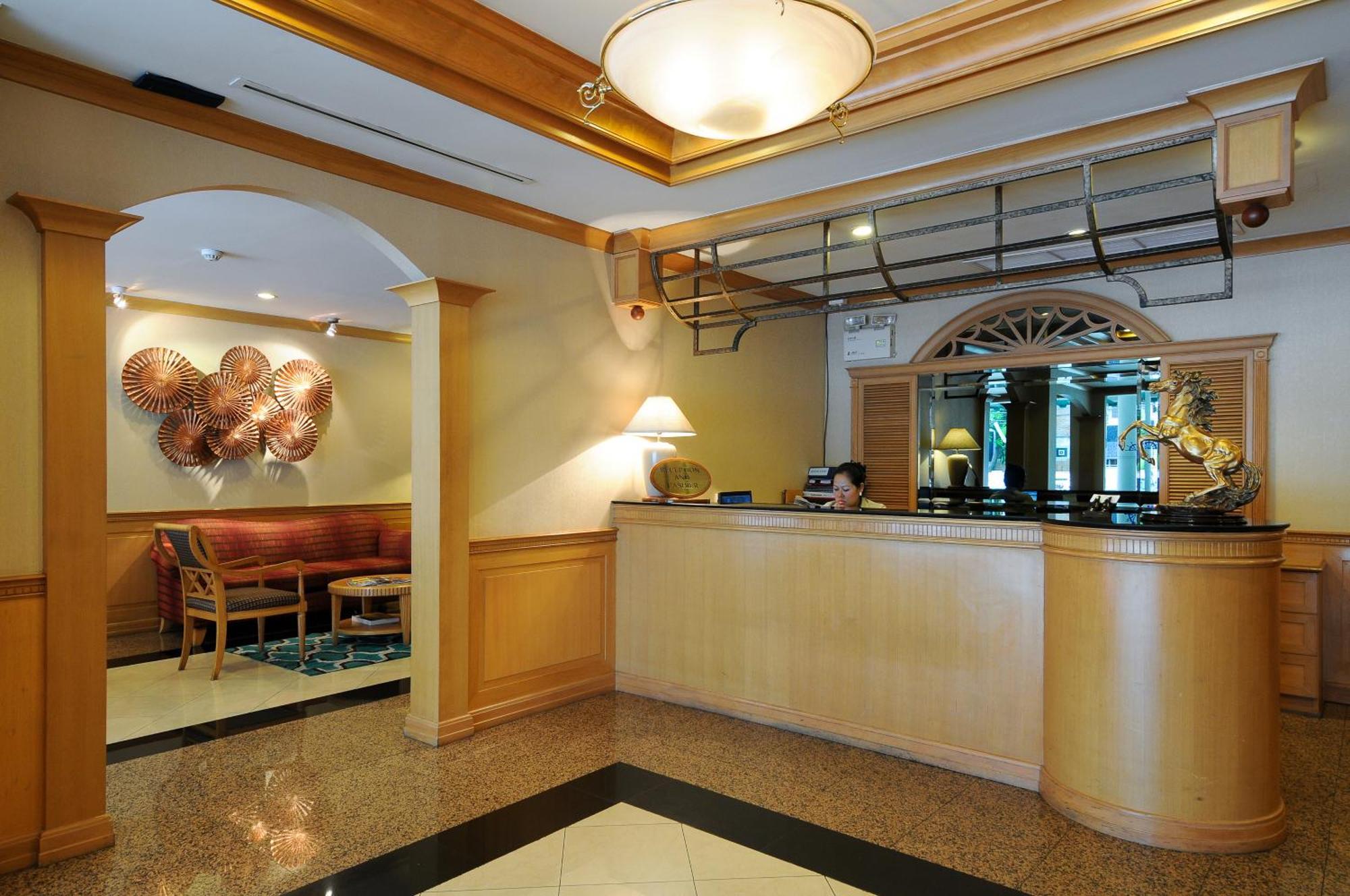 Admiral Suites Bangkok Kültér fotó
